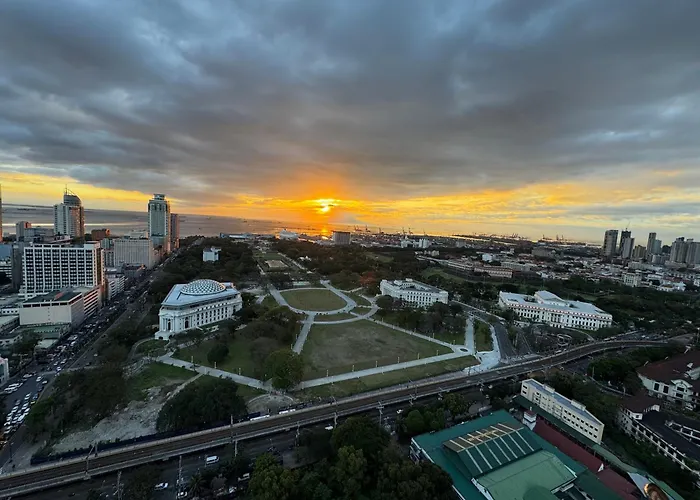 The Luneta At Torre De Manilla
