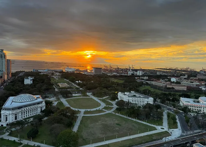The Luneta At Torre De * Manilla