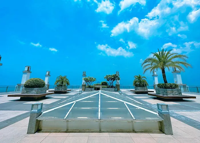 The Luneta At Torre De Aparthotel *