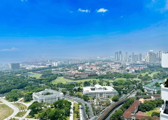 The Luneta At Torre De Manilla